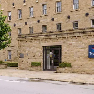 Travelodge 3* Halifax