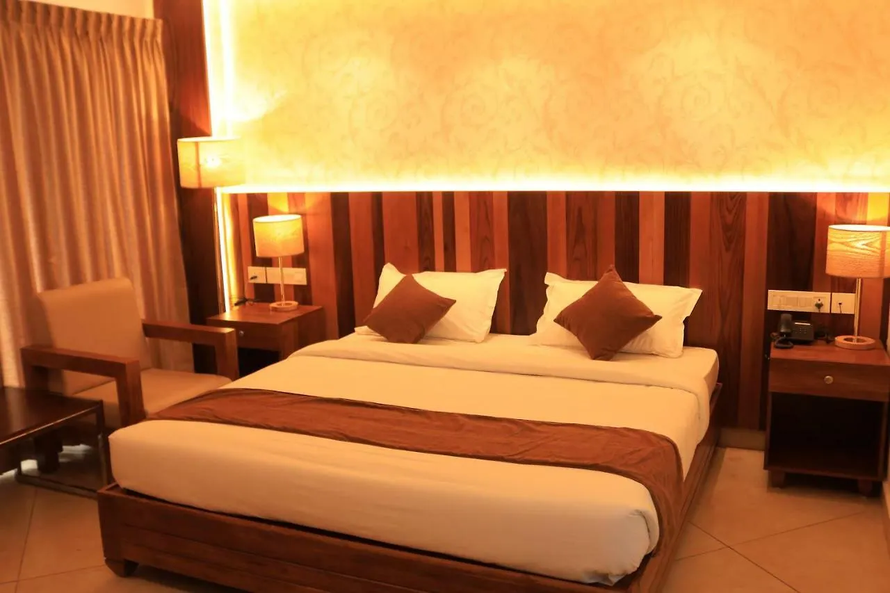 Hotel Lalys Residency Thrissur